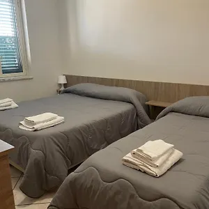 https://airport-tourists-home.sicilyhotelsitaly.net